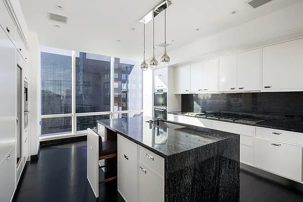 Sold by Platinum Properties | media 5