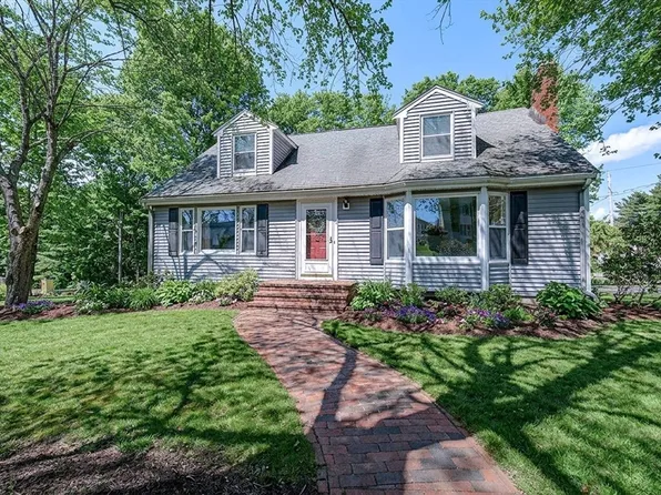 1 Phyllis Rd, Foxboro, MA 02035