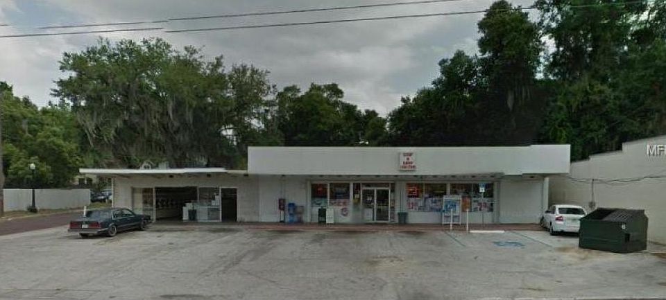 1st image of 811 E Palmetto St
