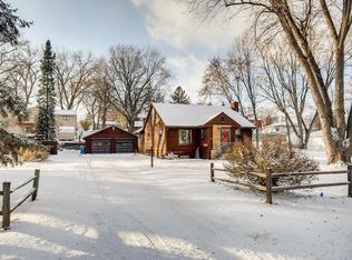 1917 Gettysburg Ave N, Golden Valley, MN 55427