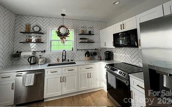 2nd image of 2437 Remount Rd