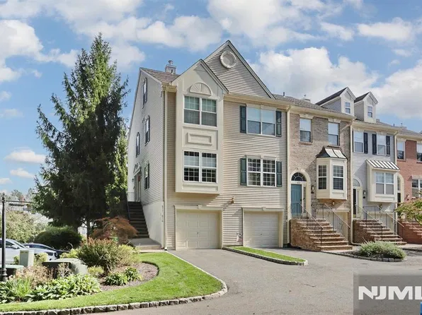 876 Somerset Court, Ramsey, NJ 07446