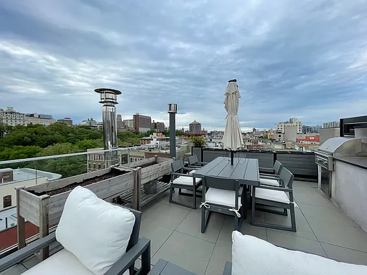 Rented by Keller Williams NYC | media 15