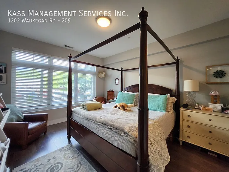 1202 Waukegan Rd, Glenview, IL — Photo 84
