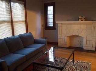 1012 Beaconsfield Ave APT 2, Grosse Pointe Park, MI 48230