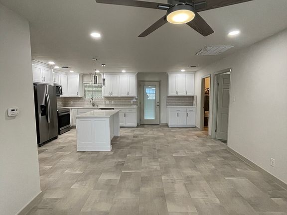 5th image of 109 Green Meadows Blvd