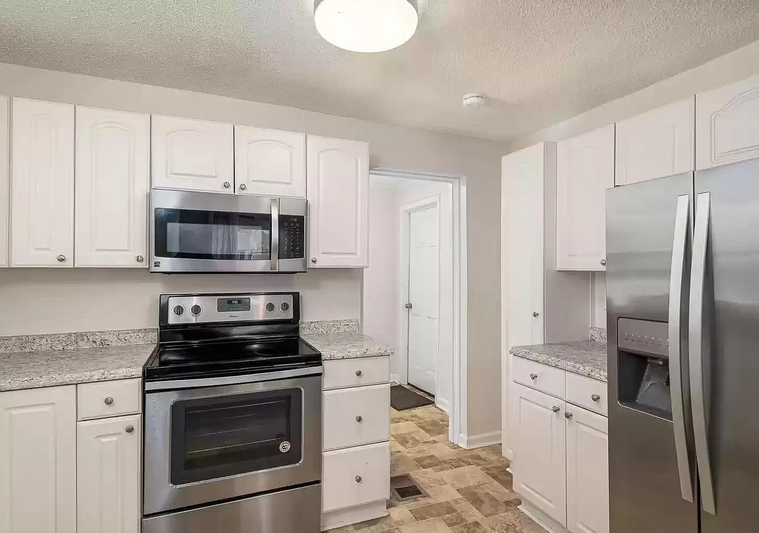 3/ 1 Home for Rent! — Photo 4
