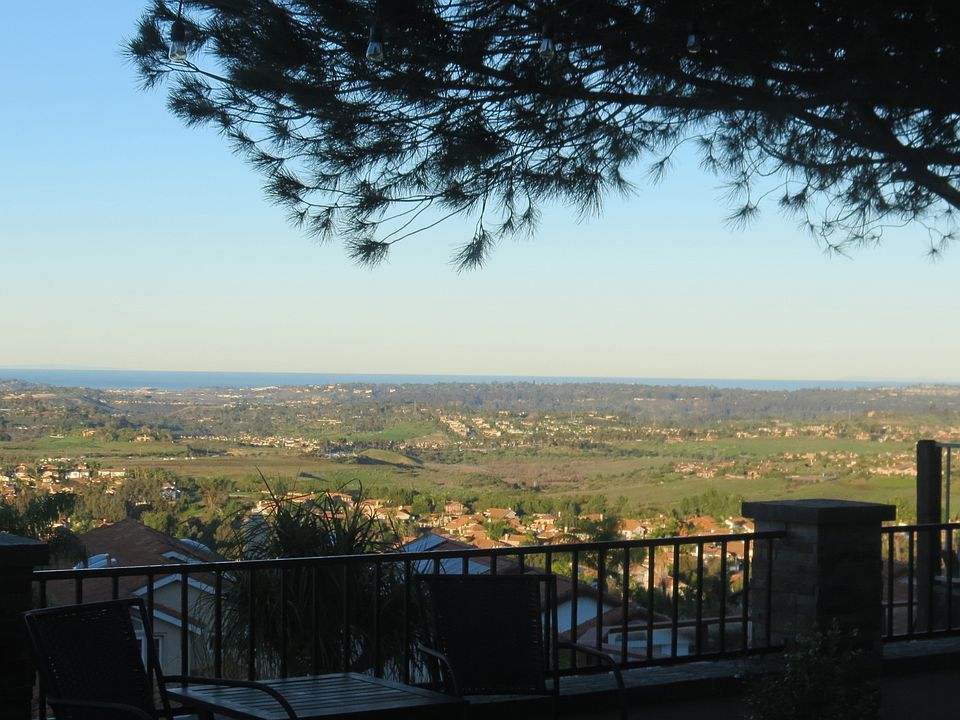 2nd image of 14416 Corte Lampara