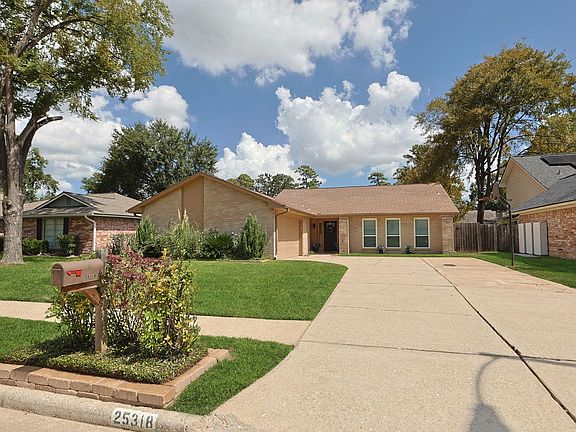 3rd image of 25318 Sugar Valley Ln