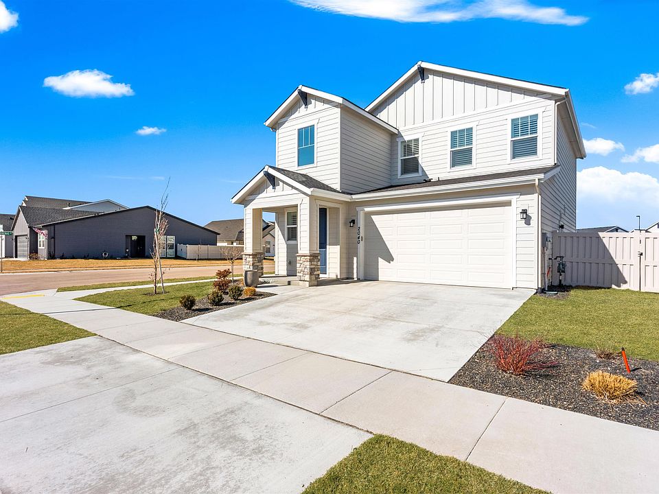 1st image of 2040 W Gelding St