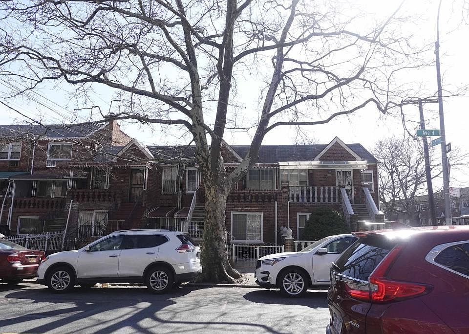 1st image of 5704 Avenue H