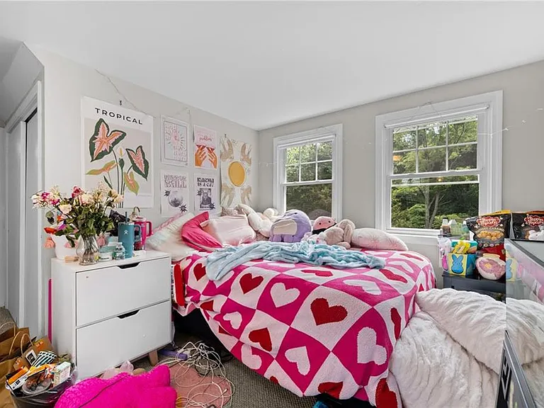 2340 S County Trl — Photo 26