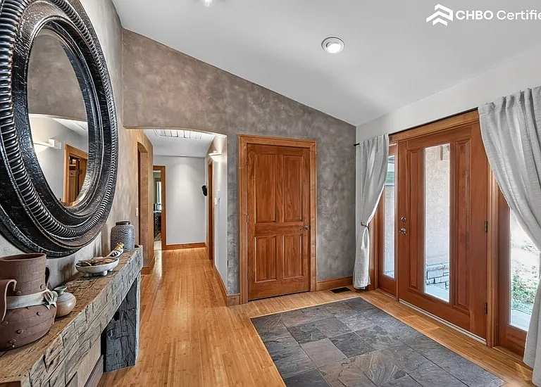 1001 Belvedere Ct — Photo 8