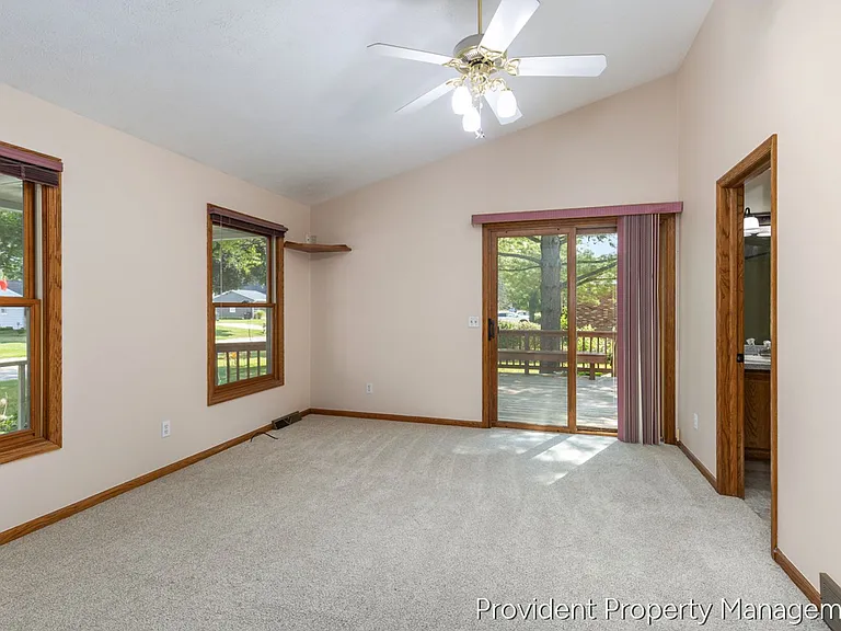 1030 73rd St SE — Photo 14