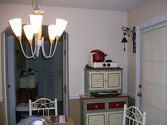 5th image of 110 Macbennett Dr