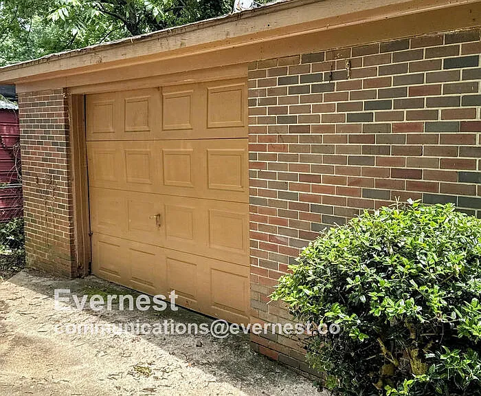 9825 Maple Ln — Photo 8