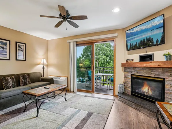 111 Center STREET #324, Lake Geneva, WI 53147