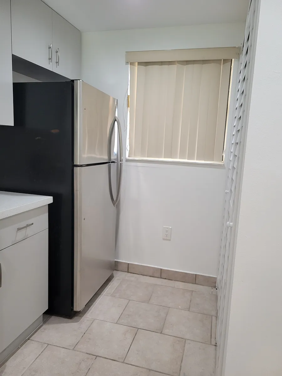 Building Photo - 8881B Fontainebleau Blvd