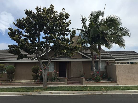 Main Entrance - Pic 2