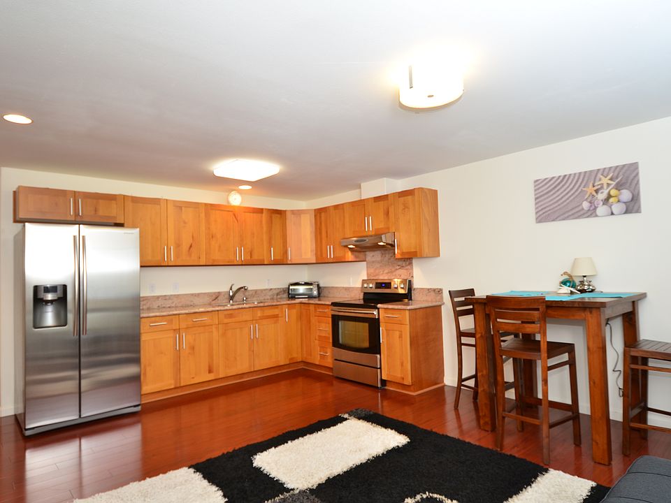 living room looking into kit