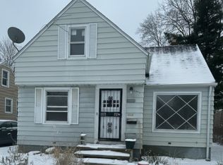 18406 Lewis Dr, Maple Heights, OH
