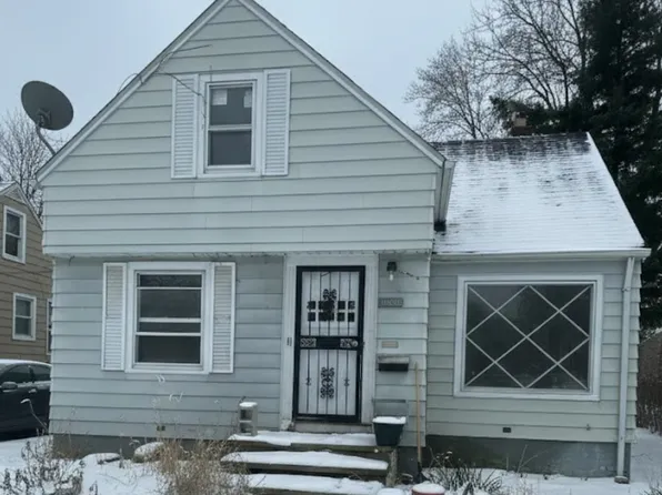 18406 Lewis Dr, Maple Heights, OH 44137