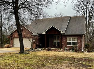 16 Headley Dr, Bella Vista, AR 72714