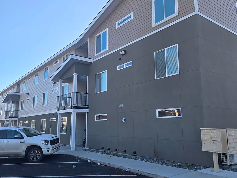 405 Willamette St — Photo 3