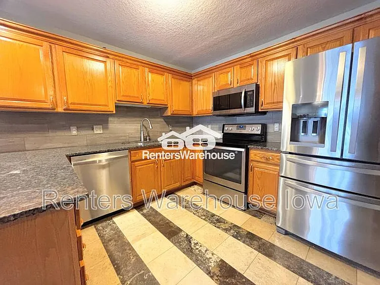 10151 Sutton Dr #8 — Photo 6