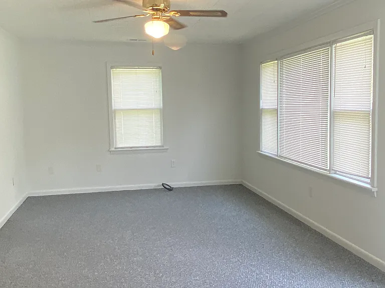 2209 Main Street Ext — Photo 6