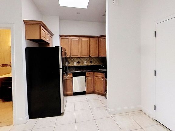 2nd image of 46-10 25th Ave #2REAR