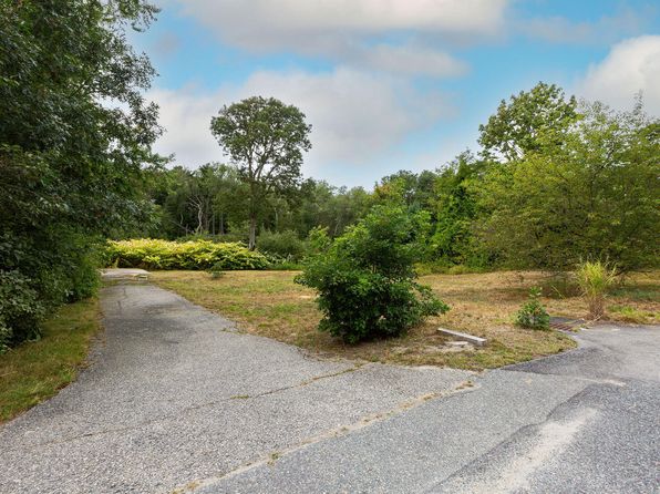 24 Indian Trail, Dennis Port, MA 02639