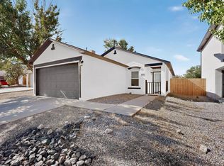 9715 Desert Pine Ave SW, Albuquerque, NM 87121