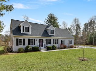 122 Plain St, Hopedale, MA 01747