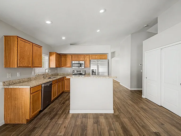1321 N Malibu Ln — Photo 6
