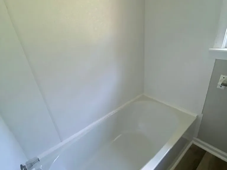 114 Hadley Dr — Photo 6