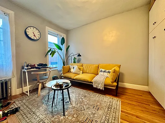 Rented by Compass | media 2