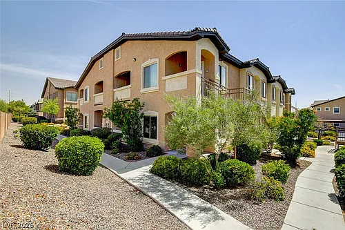 8985 S Durango Dr #1099 Photo 1