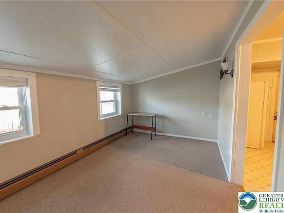 5th image of 343 Broad St