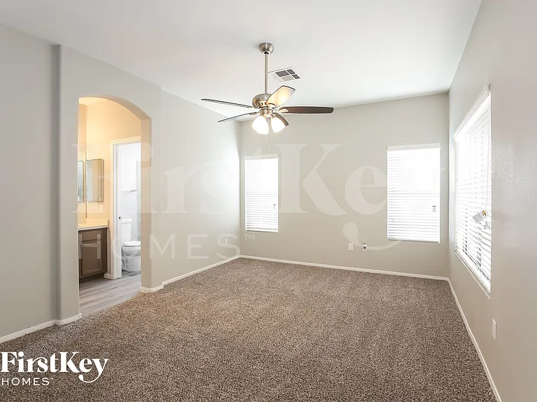 4641 Possum Berry Ln — Photo 7