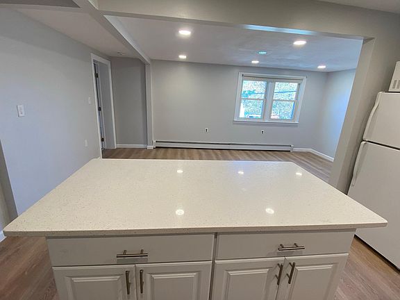 2nd image of 117 Holten St Floor 2