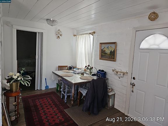 3rd image of 2947 Clayton Rd