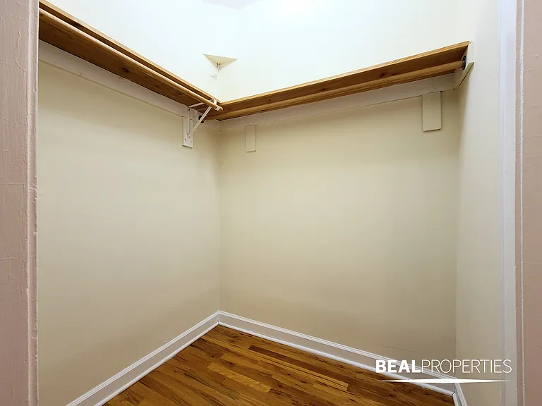 540 W. Wellington — Photo 11