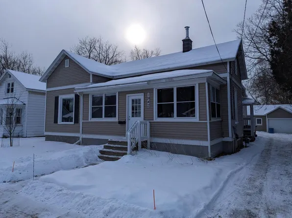 1942 WATER STREET, Stevens Point, WI 54481
