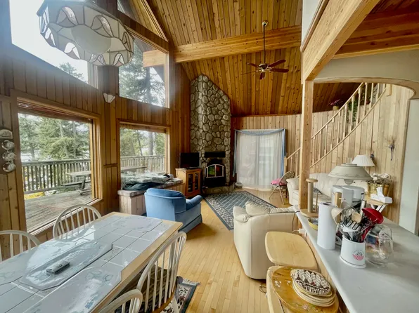 8200 Gun Lake Rd W, Squamish Lillooet, BC V0K 1P0