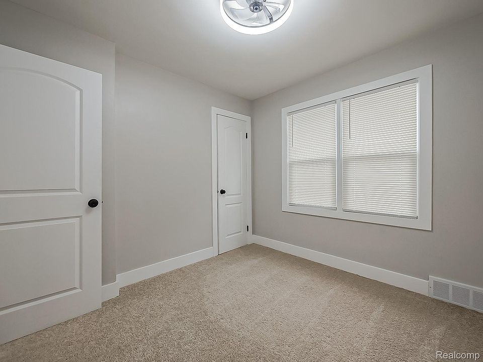 12723 Hazelton St, photo 9