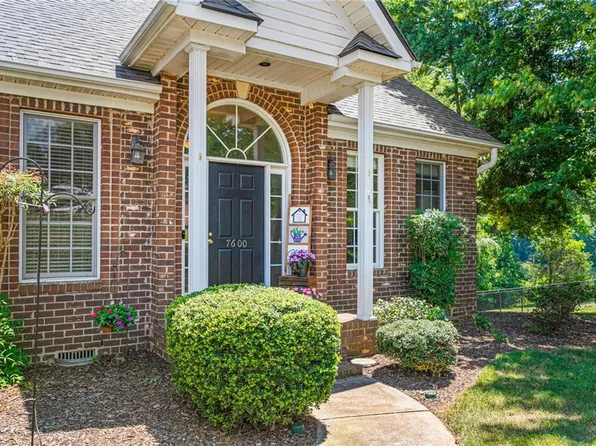 7600 Pond Ct, Kernersville, NC 27284