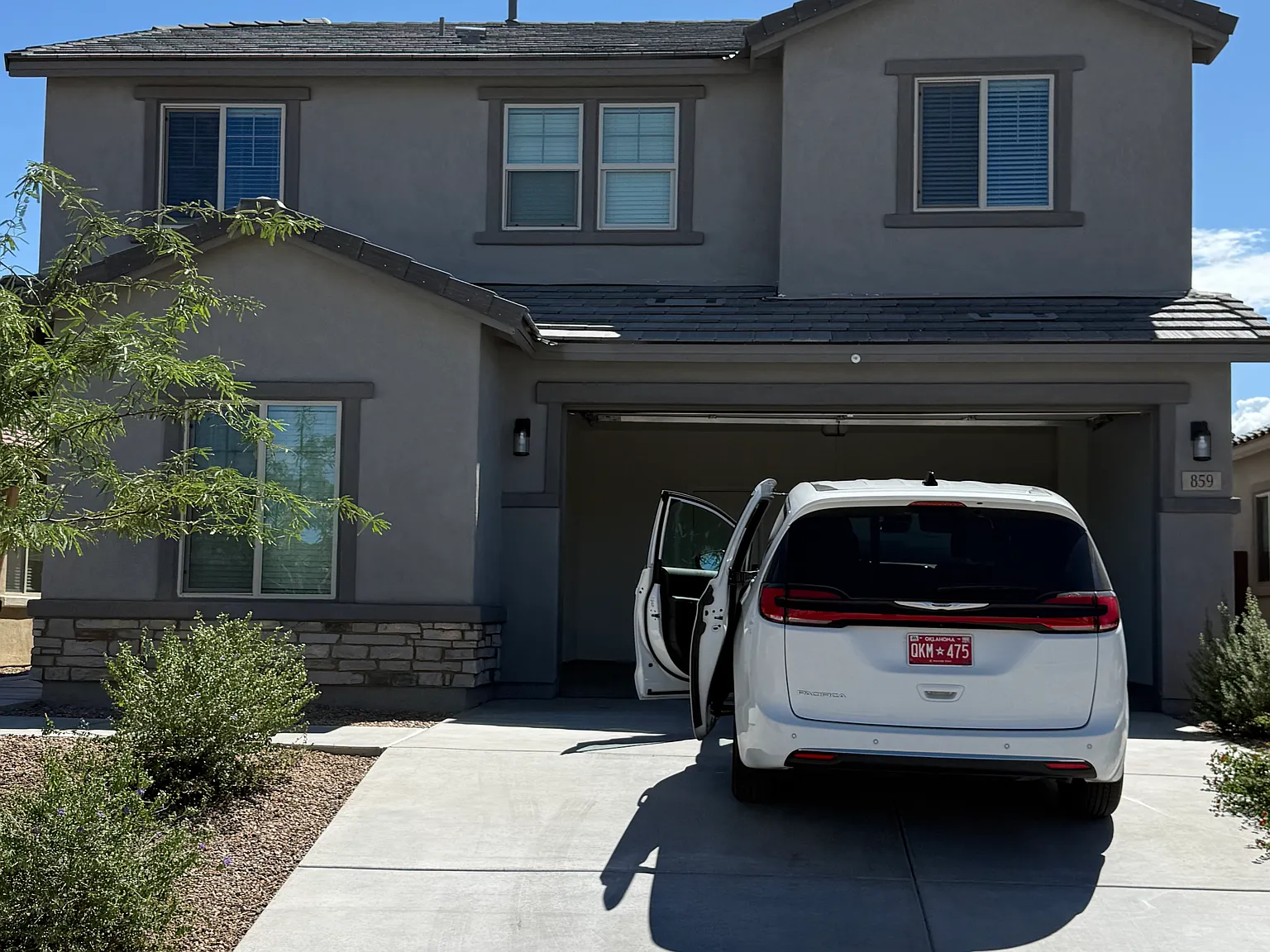 4 bed, 2197 sqft, $2,200 — Photo 1