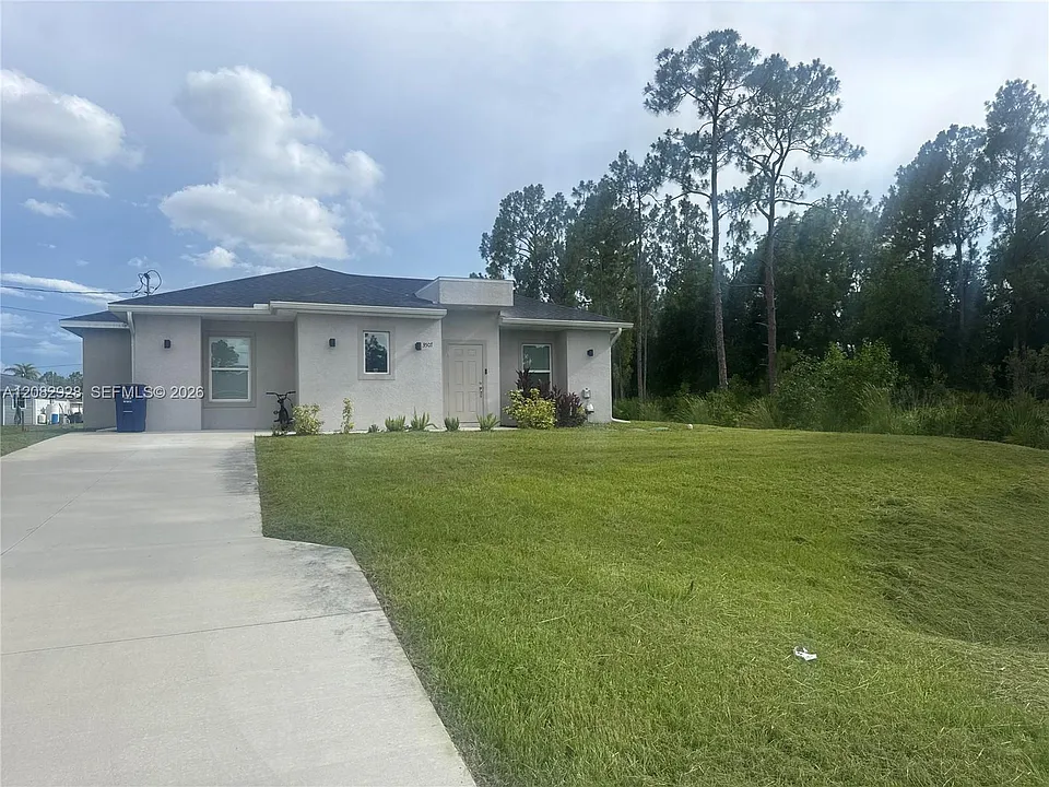 3507 15th St W