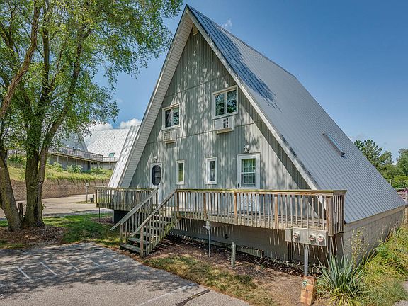 3rd image of 5340 Notre Dame Ave APT 42
